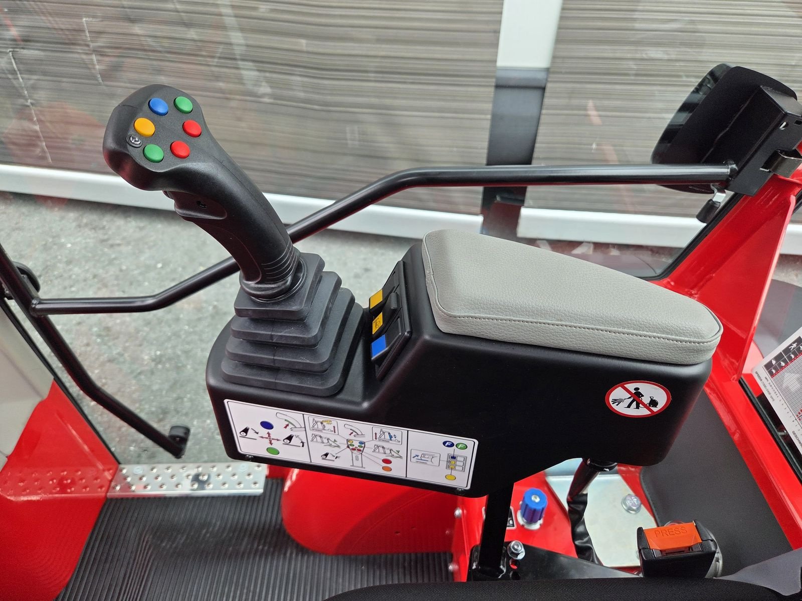 Traktor van het type Antonio Carraro TTR 7800, Gebrauchtmaschine in Sulzberg (Foto 23)