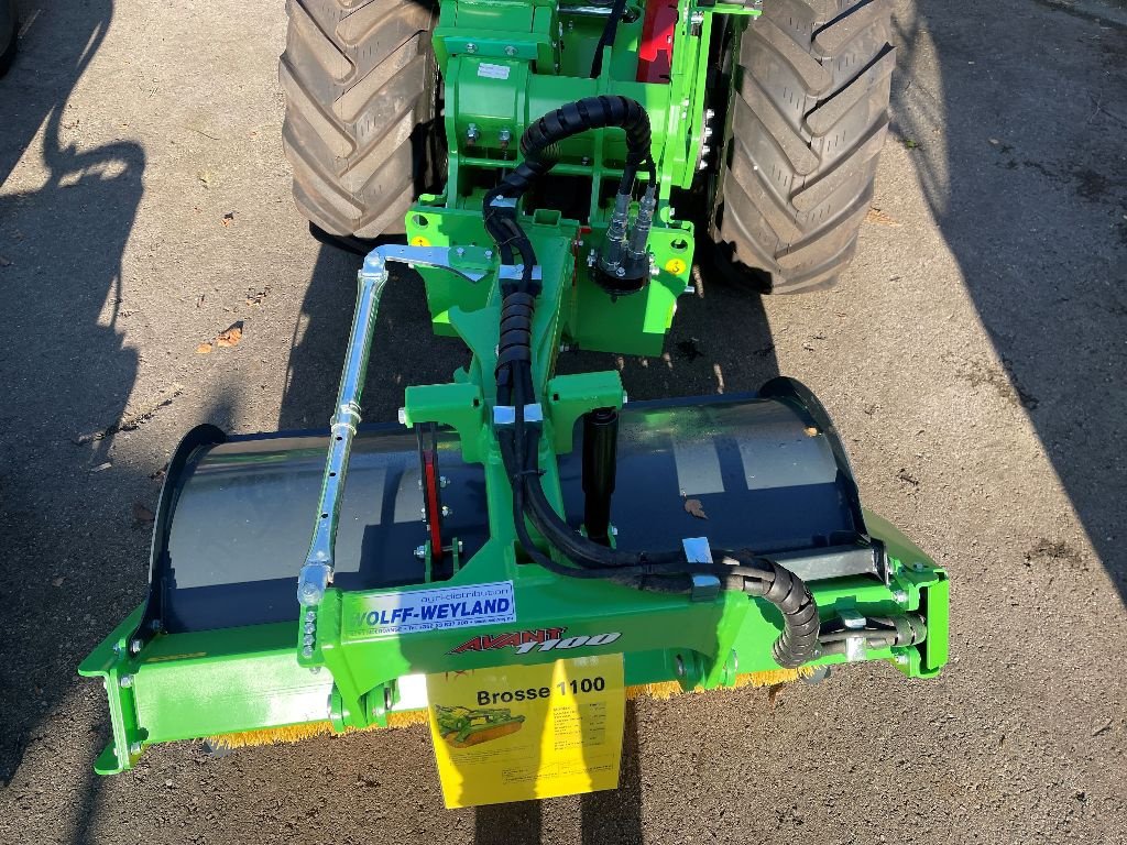 Traktor typu Avant brosse 1100, Gebrauchtmaschine v Noerdange (Obrázek 5)