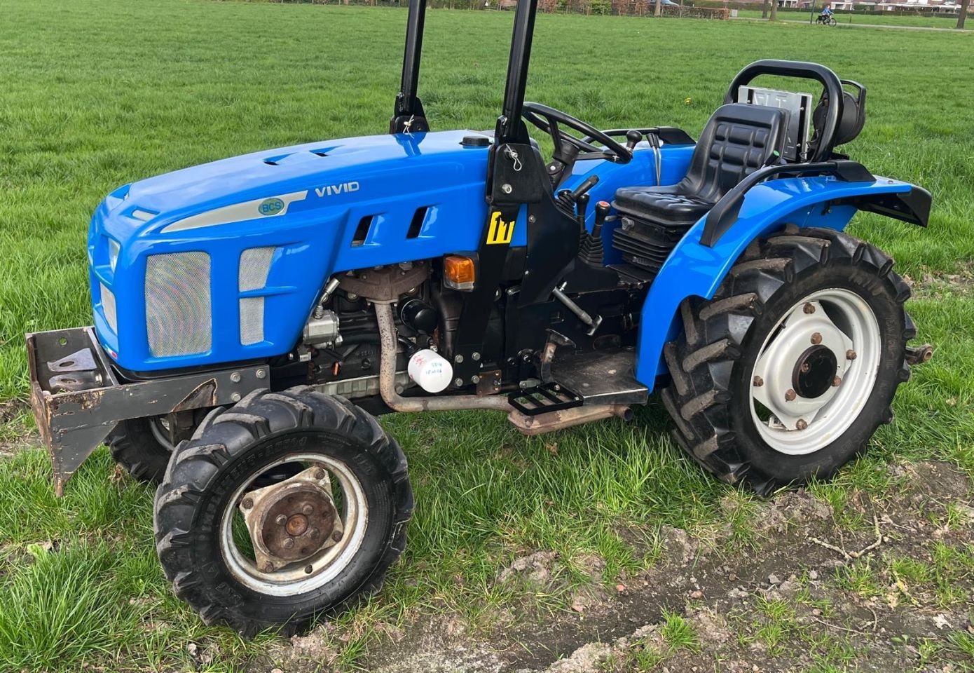 Traktor del tipo BCS Vivid 400 dt, Gebrauchtmaschine en Biezenmortel (Imagen 1)
