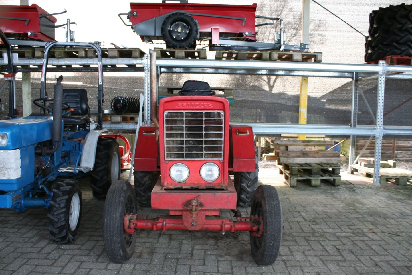 Traktor du type Belarus -, Gebrauchtmaschine en Nieuw-Weerdinge (Photo 3)