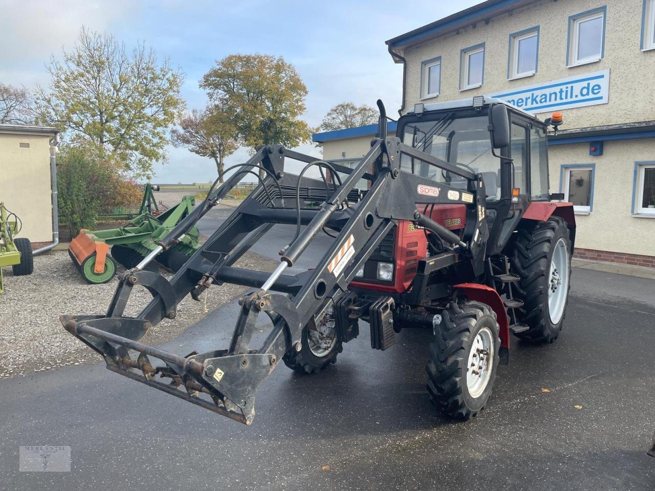 Traktor des Typs Belarus MTS 820 + FL, Gebrauchtmaschine in Pragsdorf (Bild 2)