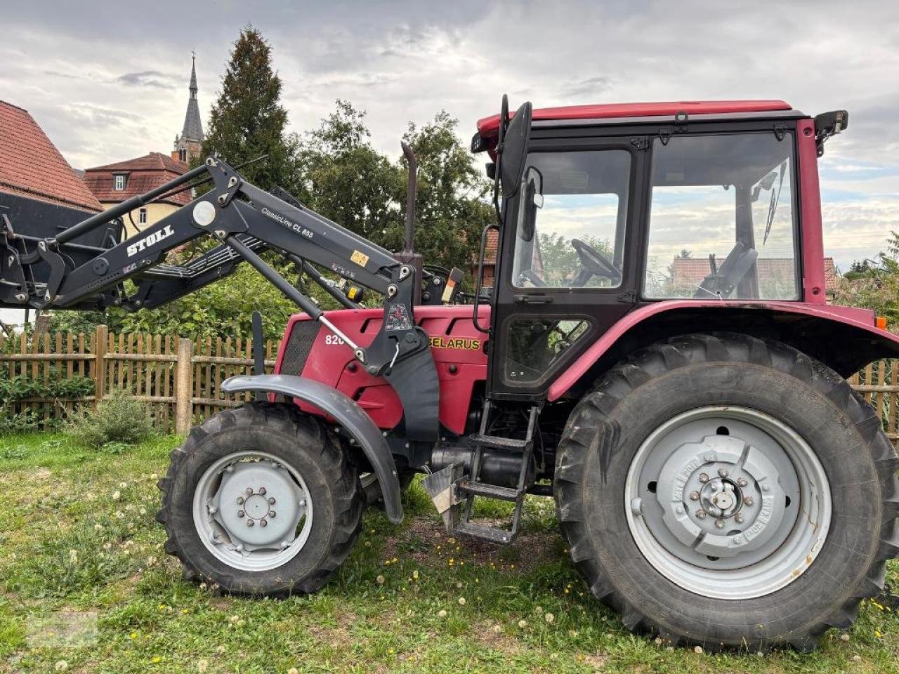 Traktor типа Belarus MTS 820 + Frontlader Stoll, Gebrauchtmaschine в Pragsdorf (Фотография 1)