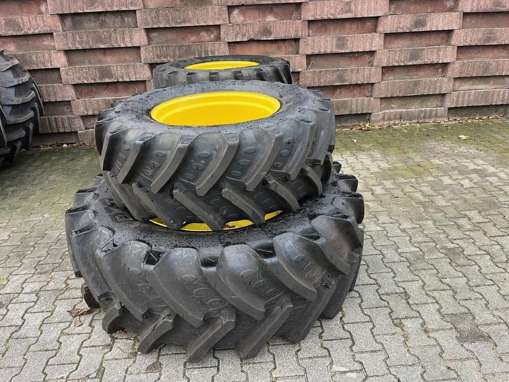 Traktor typu BKT 480/70 - R 28 580/70- R 38, Gebrauchtmaschine v Hapert (Obrázek 2)