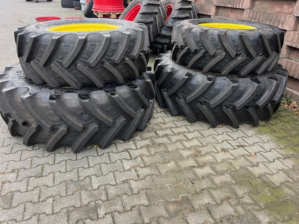 Traktor typu BKT 480/70 - R 28 580/70- R 38, Gebrauchtmaschine v Hapert (Obrázek 3)