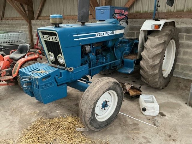 Traktor za tip Bomford 5600, Gebrauchtmaschine u les hayons (Slika 1)