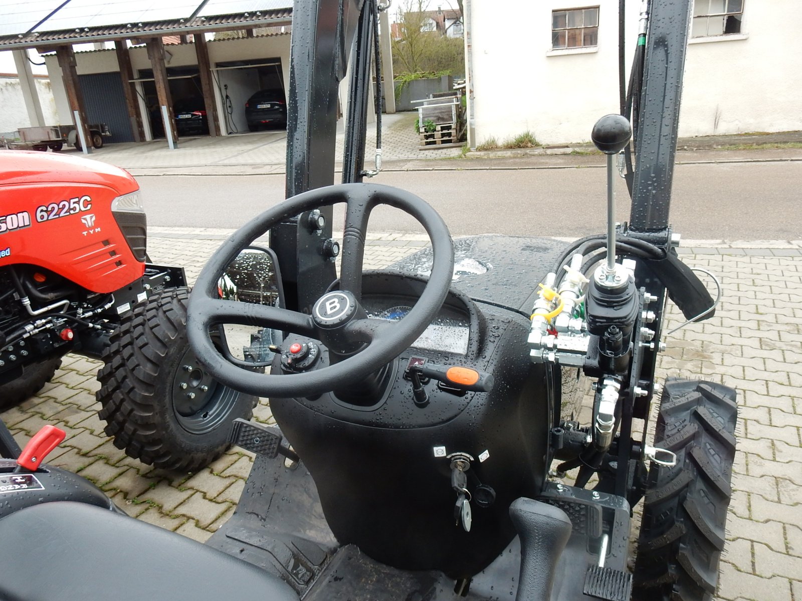 Traktor типа Branson 2500L, Neumaschine в Langfurth (Фотография 7)