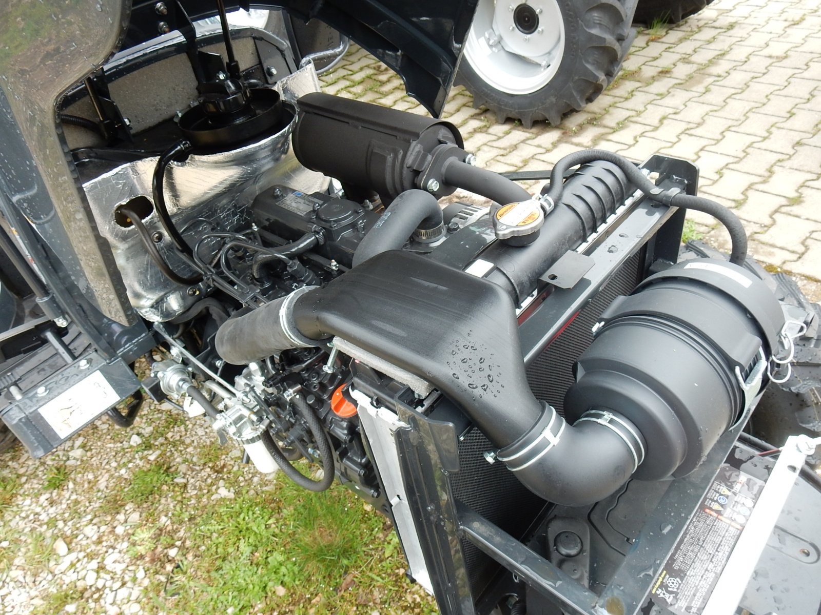 Traktor типа Branson 2500L, Neumaschine в Langfurth (Фотография 15)