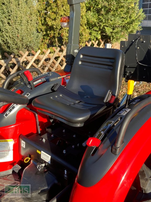 Traktor of the type Branson 2500L, Neumaschine in Lindow (Picture 4)