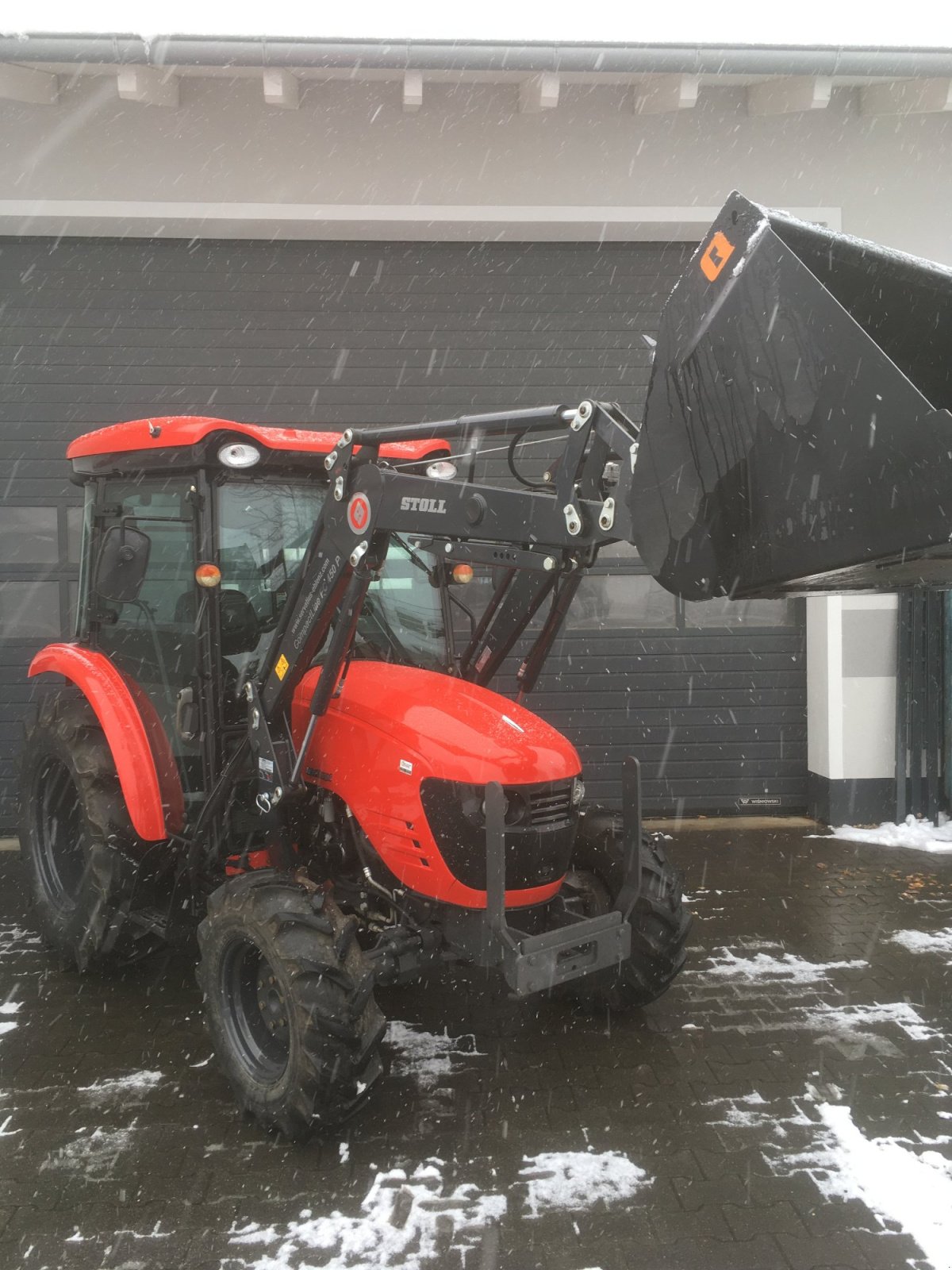 Traktor del tipo Branson 5820, Gebrauchtmaschine In Freyung (Immagine 1)