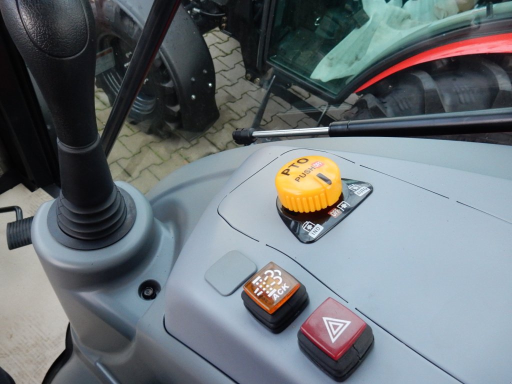 Traktor du type Branson 6225C 58 PS Euro 5 / Kipper, Neumaschine en Langfurth (Photo 12)