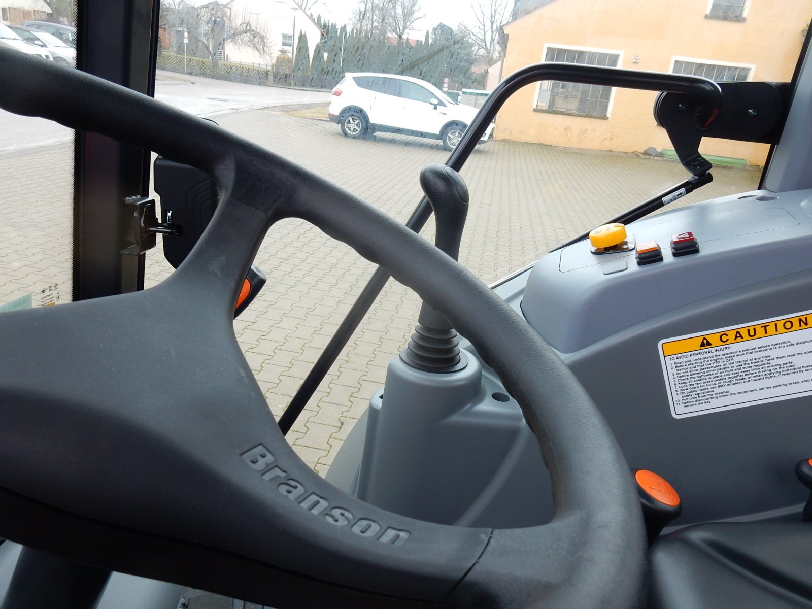 Traktor typu Branson 6225C 58PS Allrad-Kabinenschlepper, Neumaschine v Langfurth (Obrázek 11)