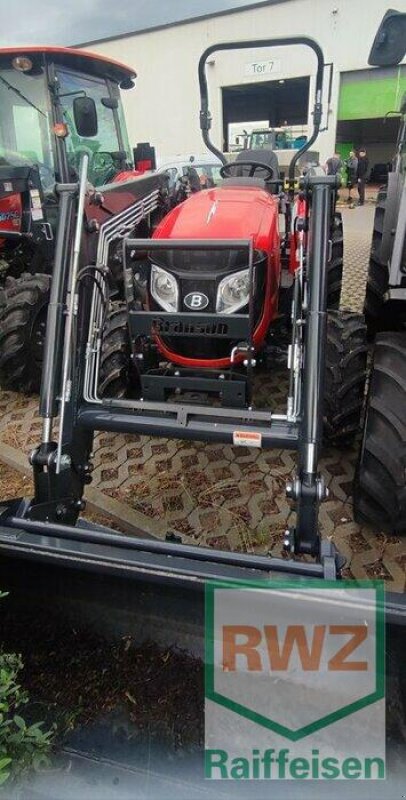 Traktor des Typs Branson F25Rn, Ausstellungsmaschine in Saulheim (Bild 5)