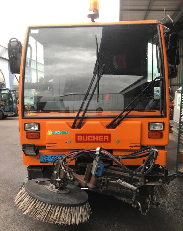 Traktor типа Bucher Balayeuse CityCat 5000, Gebrauchtmaschine в Aesch (Фотография 2)