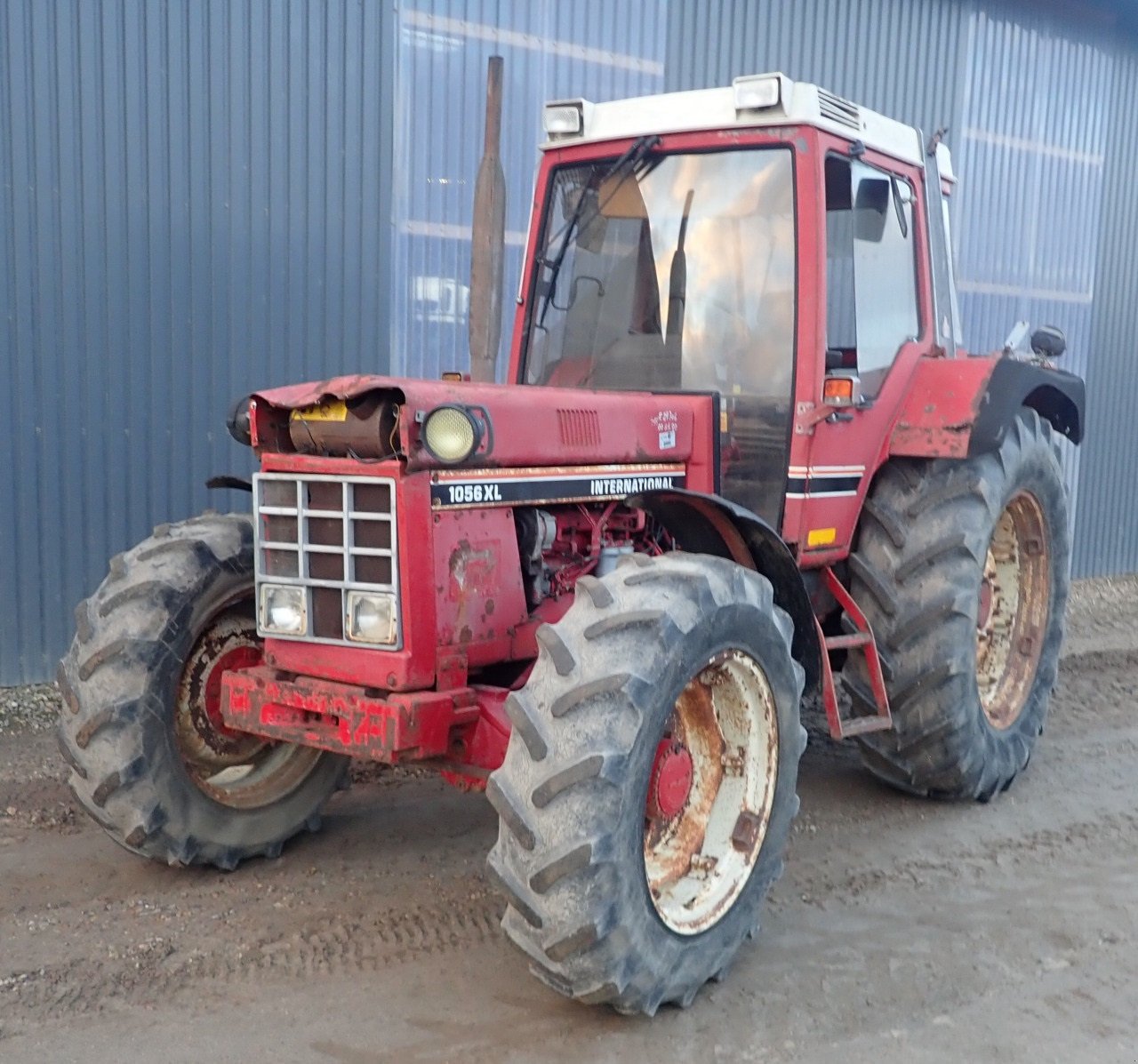 Traktor of the type Case IH 1056, Gebrauchtmaschine in Viborg (Picture 2)