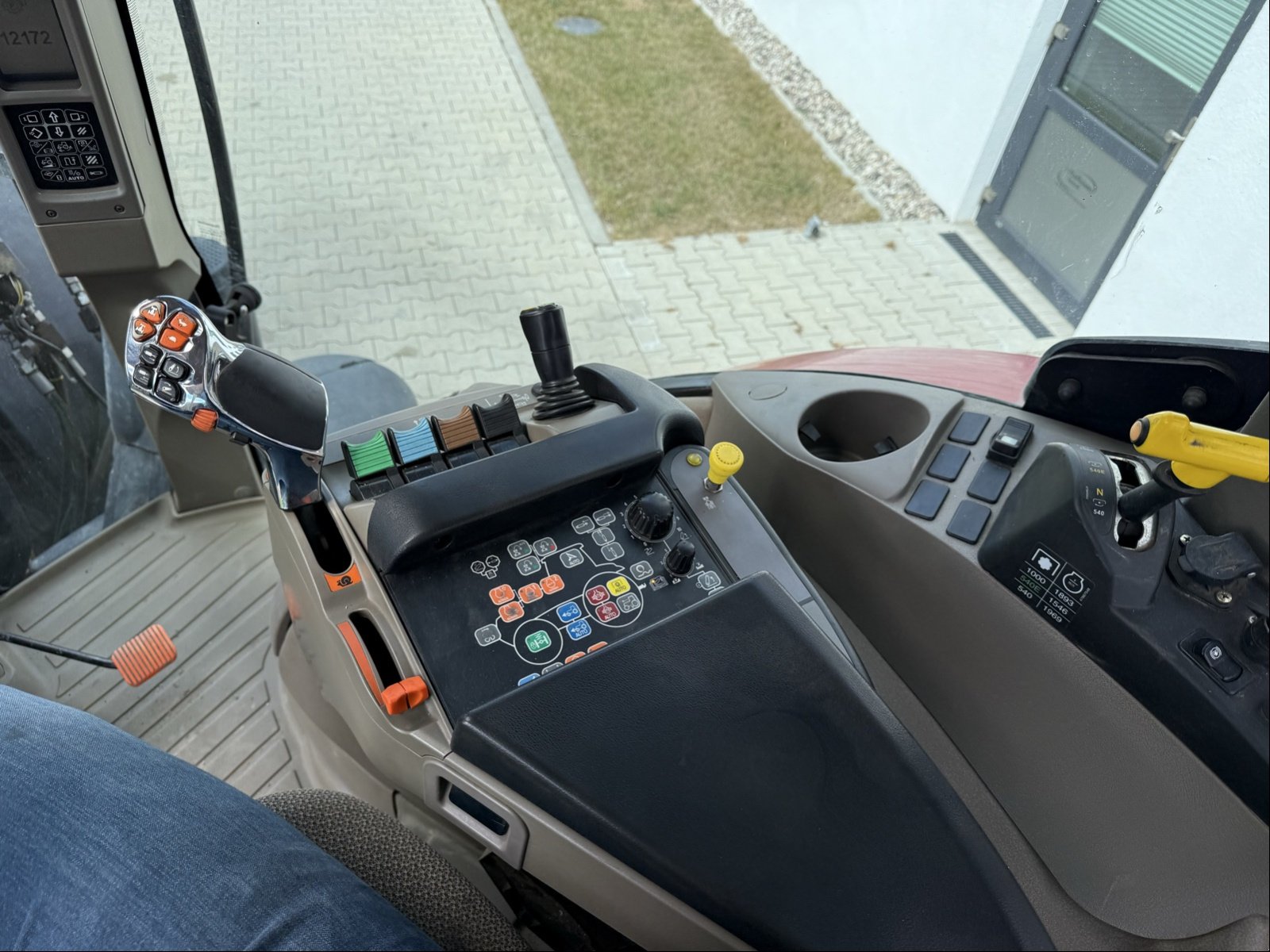 Traktor van het type Case IH 175 Puma CVX, Gebrauchtmaschine in Bad Oldesloe (Foto 8)