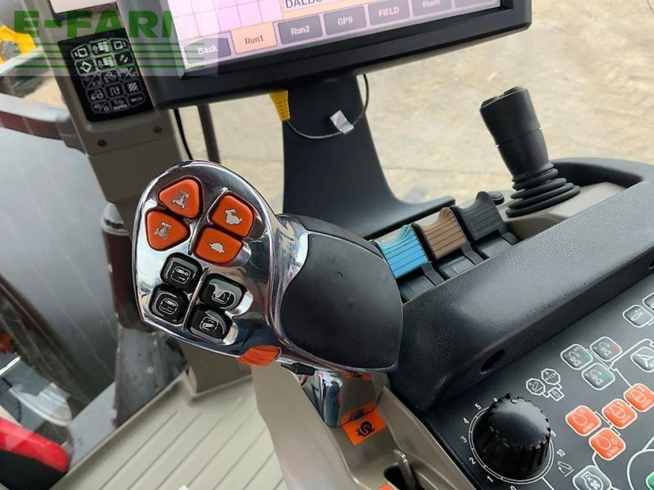 Traktor des Typs Case IH 240 cvx puma tractor (st25548) CVX, Gebrauchtmaschine in SHAFTESBURY (Bild 24)