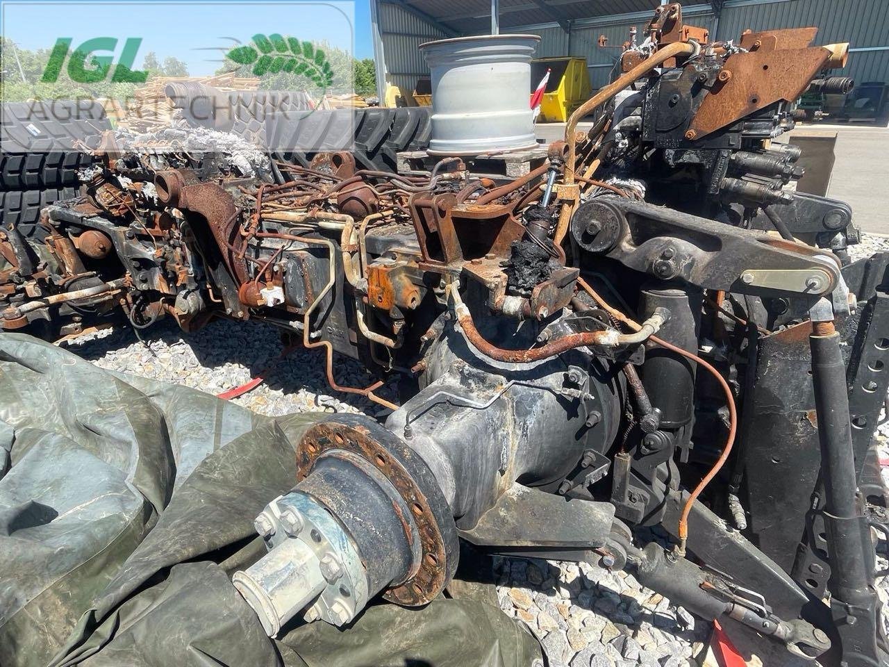 Traktor des Typs Case IH 300 CVX Brandschaden, Gebrauchtmaschine in Nabburg (Bild 6)