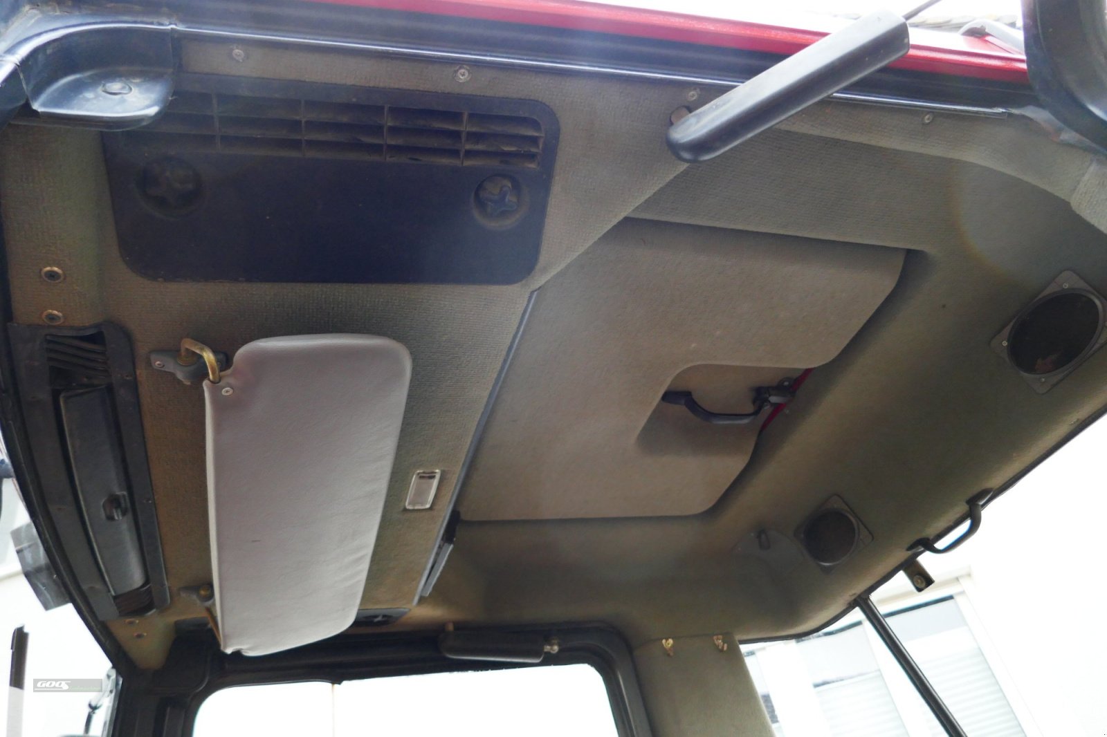 Traktor des Typs Case IH 4220 Allr. mit fabrikneuen Stoll Ind-Lader. Sehr guter Zustand!, Gebrauchtmaschine in Langenzenn (Bild 9)