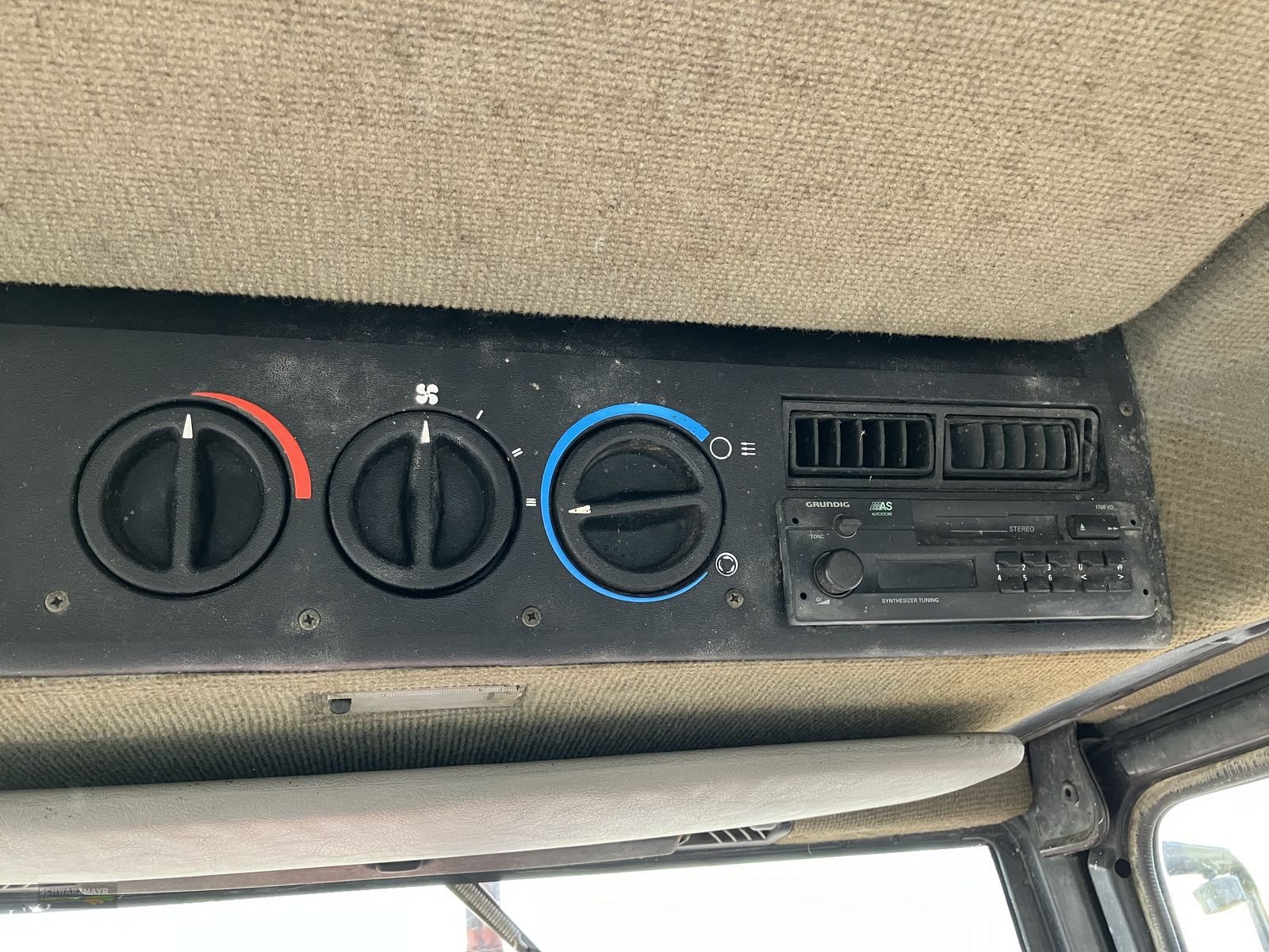 Traktor des Typs Case IH 4230 XL A, Gebrauchtmaschine in Gampern (Bild 19)