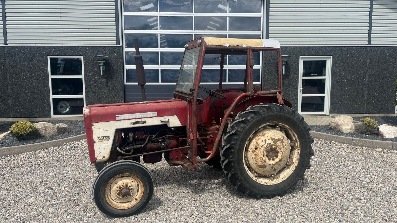 Traktor typu Case IH 434, Gebrauchtmaschine v Lintrup (Obrázek 1)