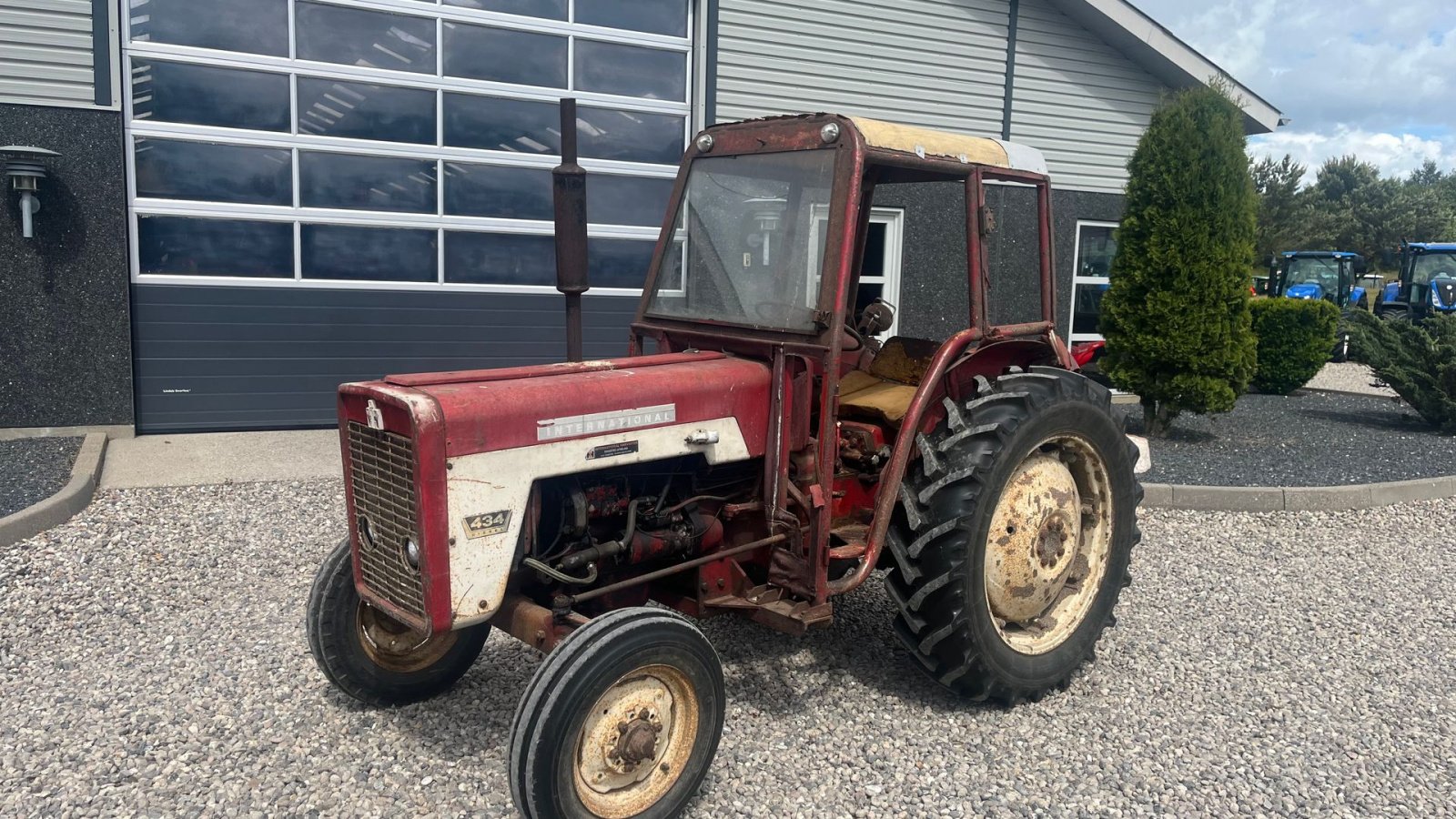 Traktor typu Case IH 434, Gebrauchtmaschine v Lintrup (Obrázek 2)