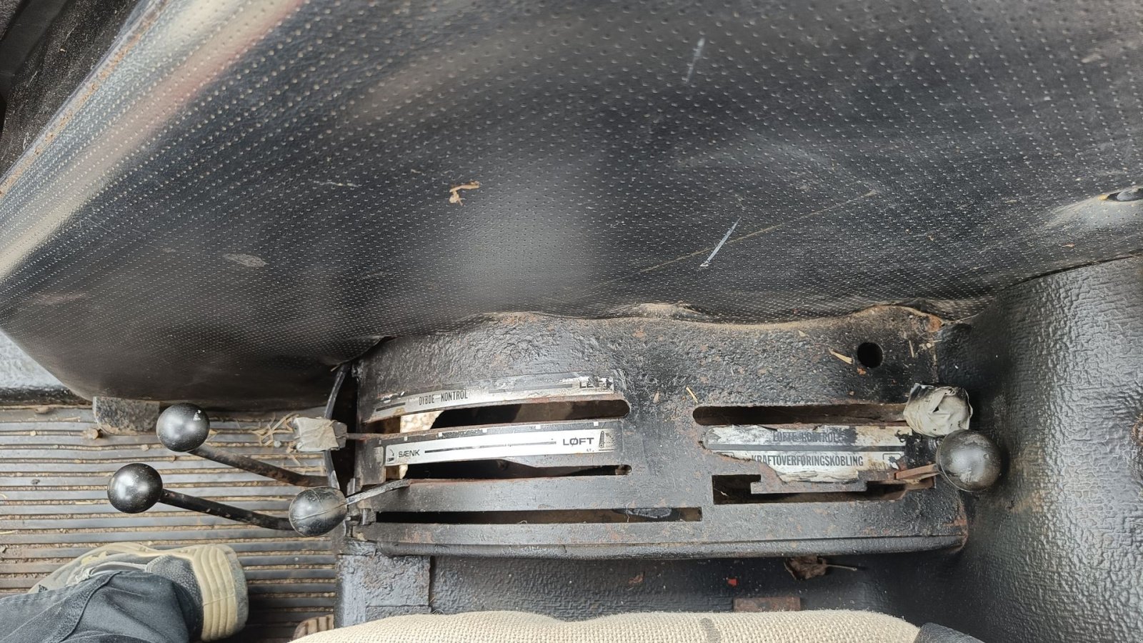 Traktor typu Case IH 485 med frontlift, Gebrauchtmaschine v Egtved (Obrázek 13)