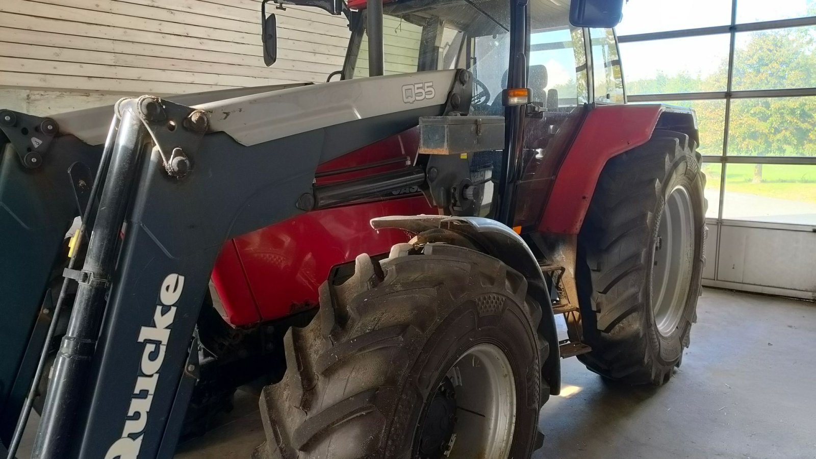 Traktor des Typs Case IH 5130 Maxxum Med frontlæsser, siloskovl, balletang & ballespyd, Gebrauchtmaschine in Egtved (Bild 1)