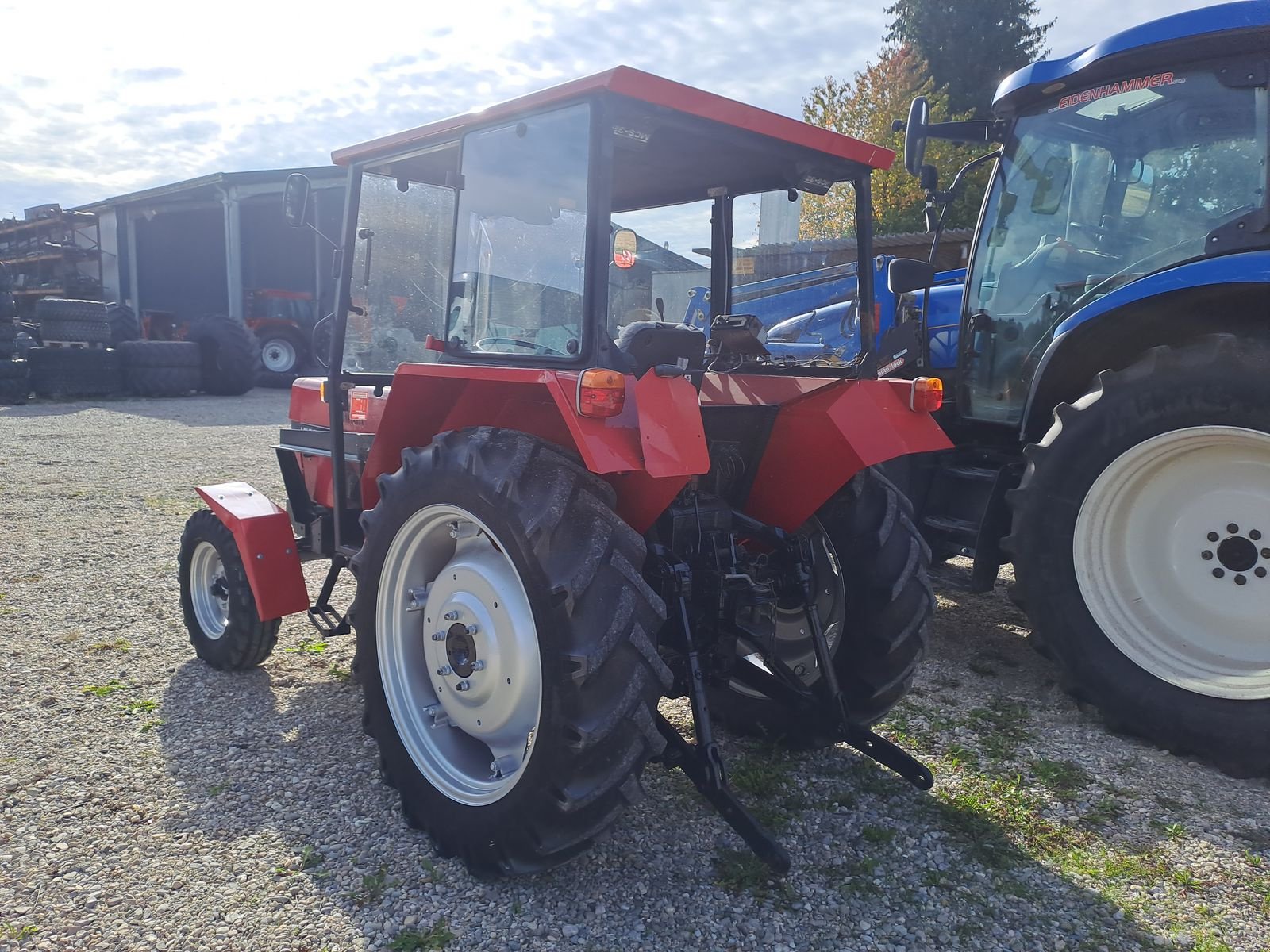 Traktor of the type Case IH 533, Gebrauchtmaschine in Burgkirchen (Picture 5)