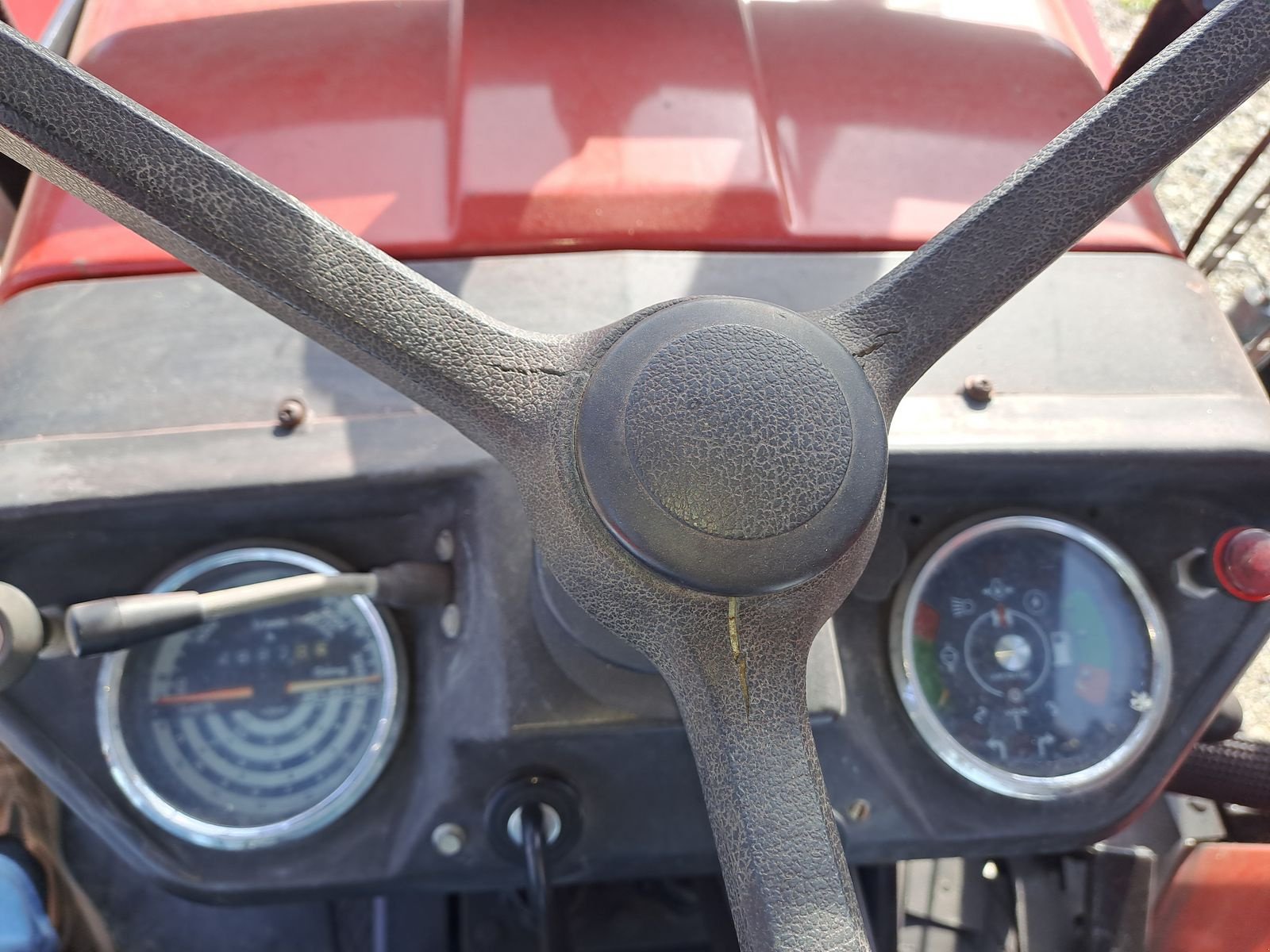 Traktor of the type Case IH 533, Gebrauchtmaschine in Burgkirchen (Picture 11)