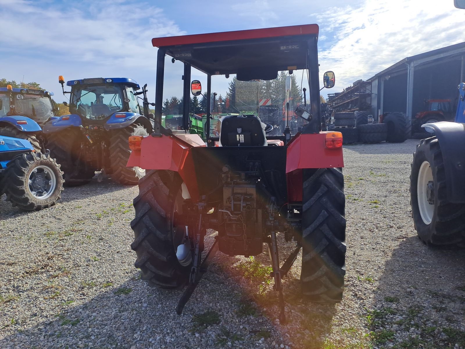 Traktor of the type Case IH 533, Gebrauchtmaschine in Burgkirchen (Picture 4)