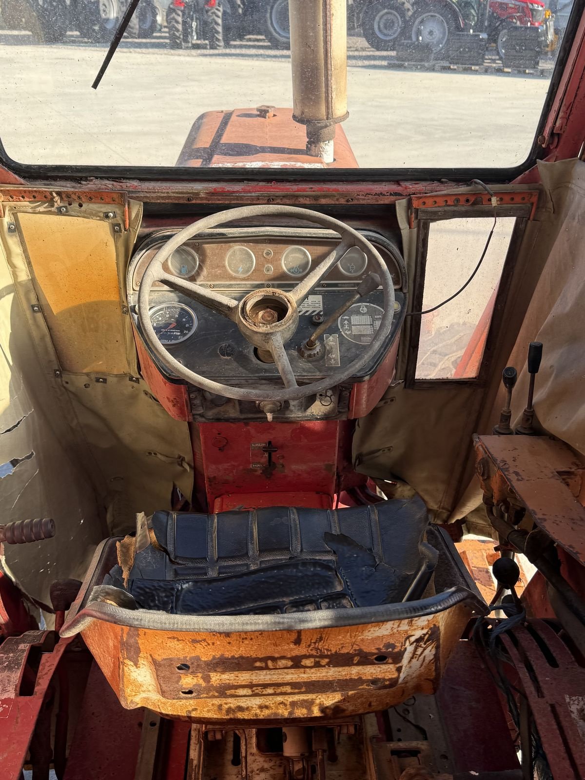 Traktor of the type Case IH 574, Gebrauchtmaschine in Hohenruppersdorf (Picture 7)