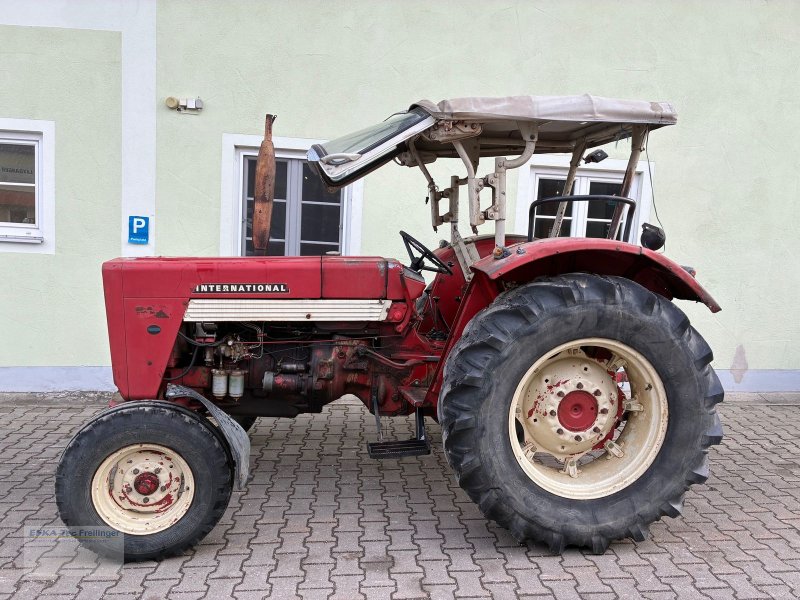 Traktor of the type Case IH 624, Gebrauchtmaschine in Obing