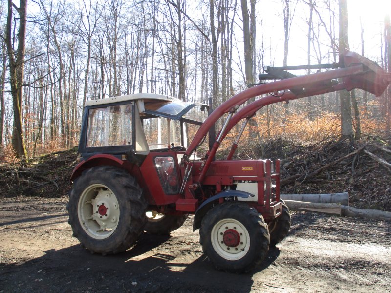 Traktor des Typs Case IH 633 mit Frontlader, Gebrauchtmaschine in knuellwald (Bild 1)