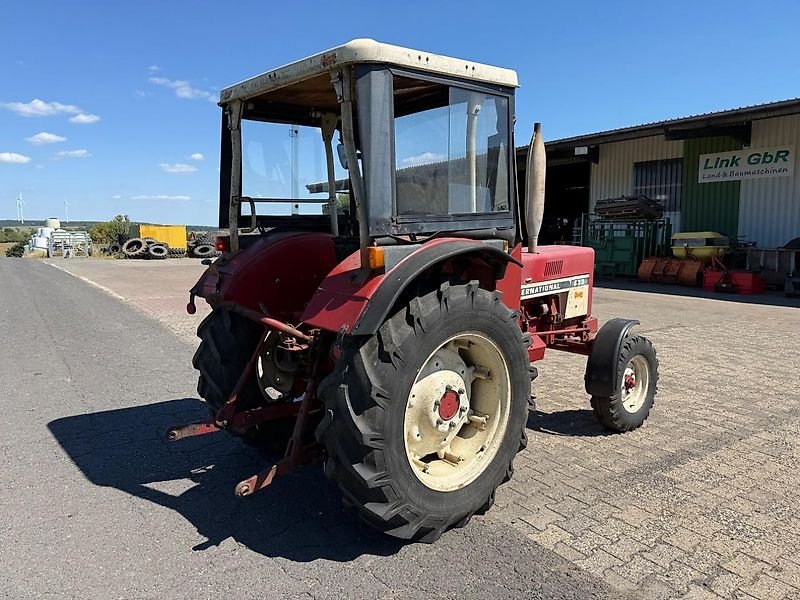 Traktor des Typs Case IH 633, Gebrauchtmaschine in Steinau  (Bild 4)