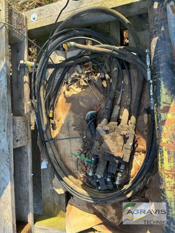 Traktor des Typs Case IH 640 A, Gebrauchtmaschine in Meschede (Bild 6)