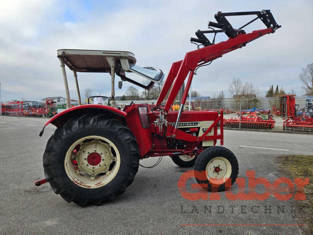 Traktor типа Case IH 654, Gebrauchtmaschine в Ampfing (Фотография 9)