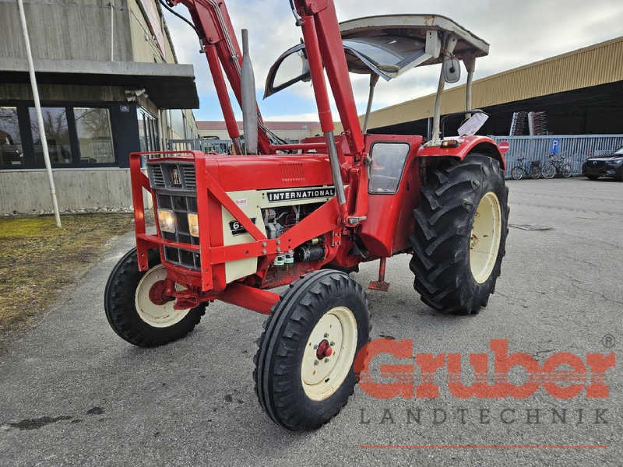 Traktor типа Case IH 654, Gebrauchtmaschine в Ampfing (Фотография 11)