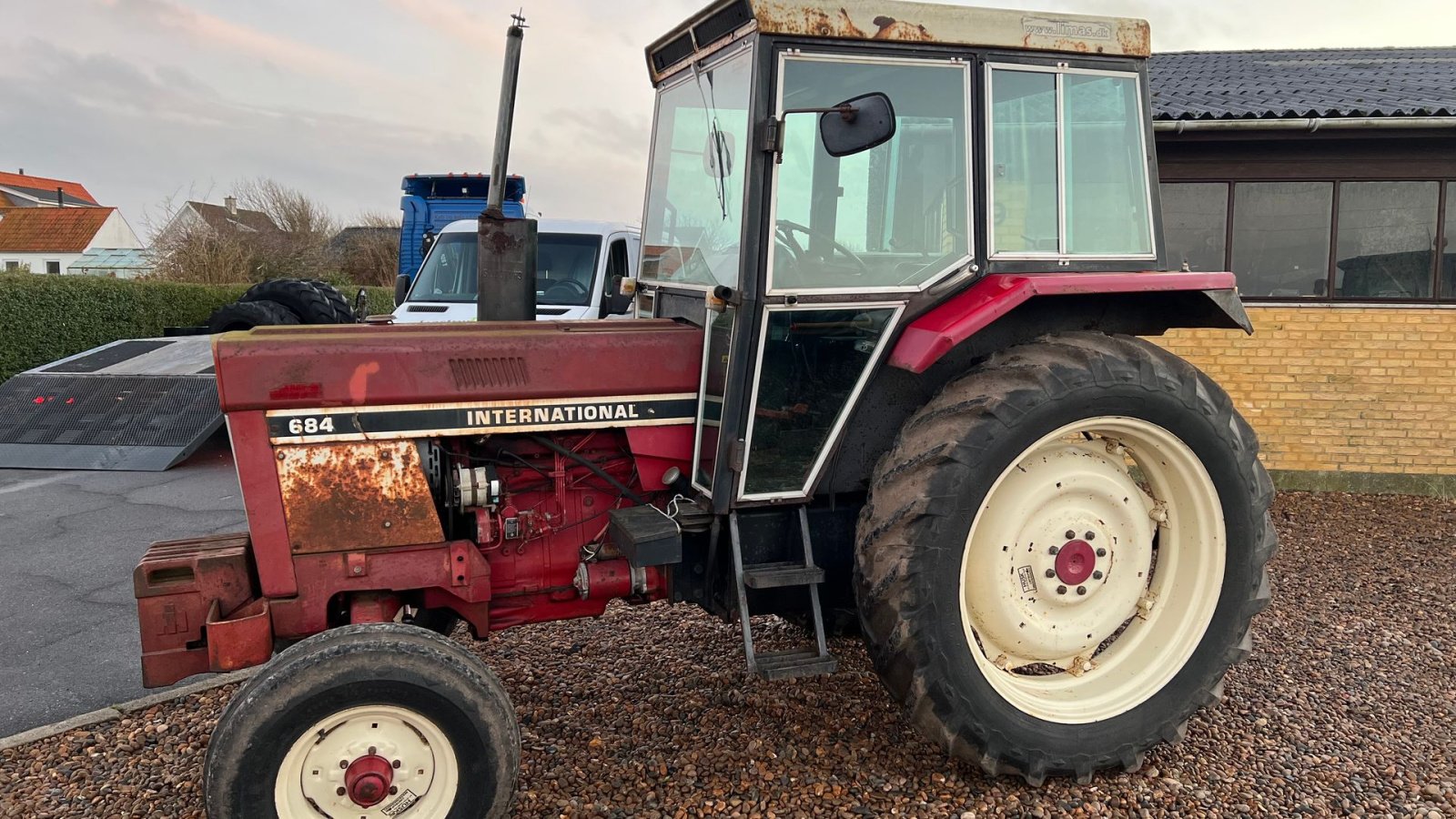 Traktor типа Case IH 684, Gebrauchtmaschine в Løkken (Фотография 1)