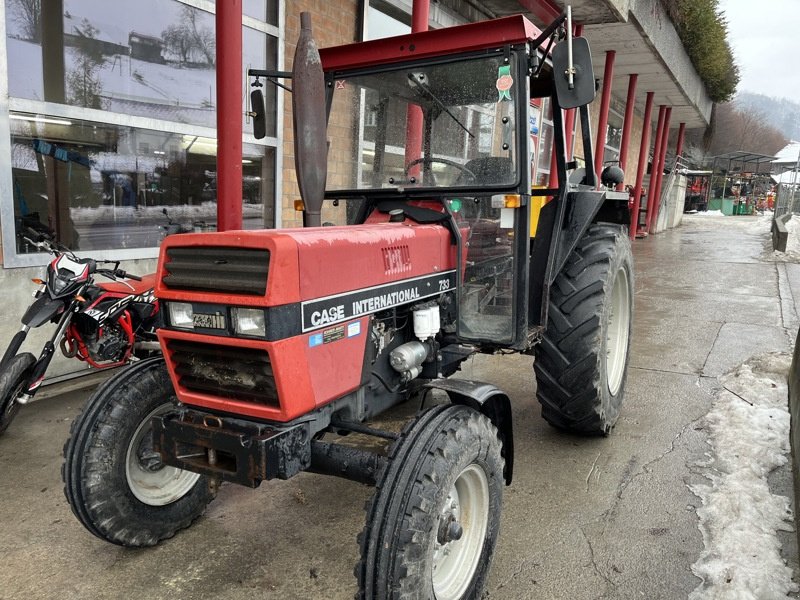 Traktor des Typs Case IH 733, Gebrauchtmaschine in Helgisried (Bild 1)