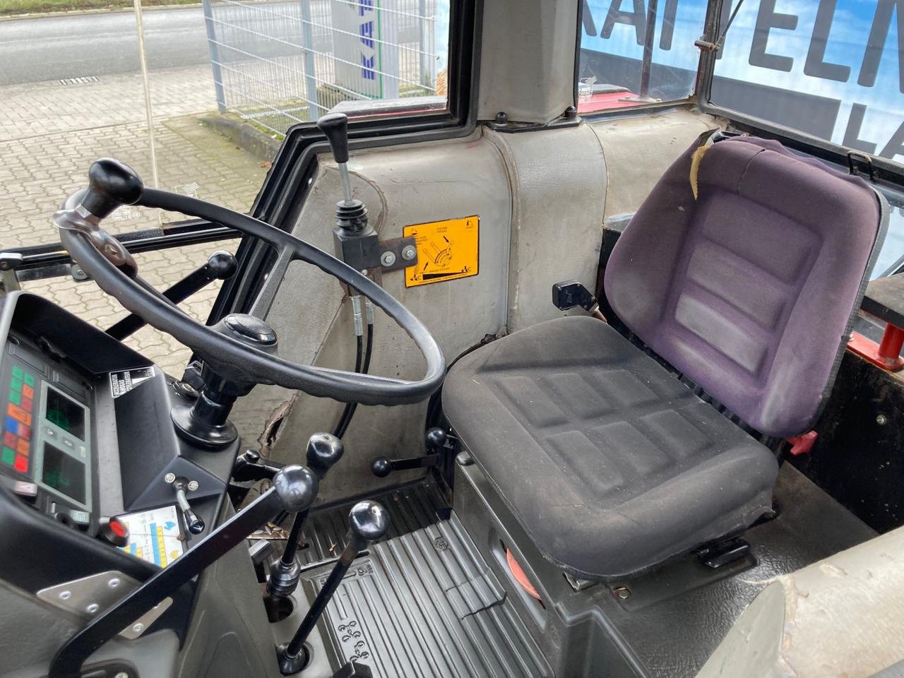 Traktor van het type Case IH 740AS, Gebrauchtmaschine in Stuhr (Foto 6)