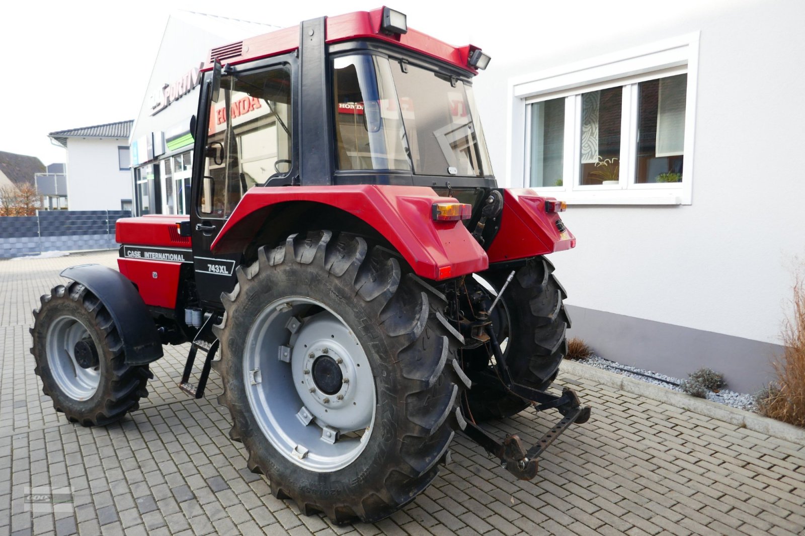 Traktor des Typs Case IH 743 XLA im sehr gepflegtem Original Zustand. Auch mit Stoll Ind-Frontlader., Gebrauchtmaschine in Langenzenn (Bild 7)