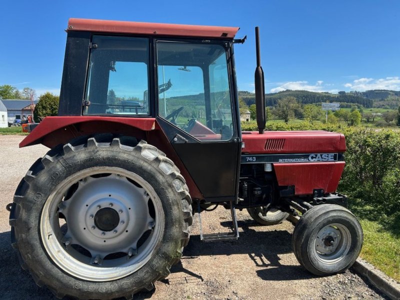 Traktor Türe ait Case IH 743, Gebrauchtmaschine içinde SAINT HILAIRE EN MORVAN (resim 1)