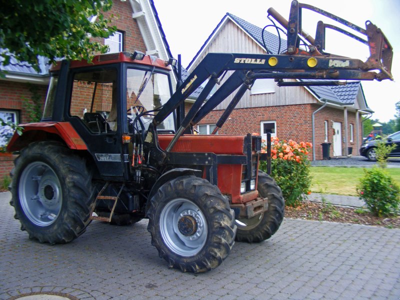 Traktor des Typs Case IH 745+ Frontlader, Gebrauchtmaschine in Kutenholz (Bild 1)
