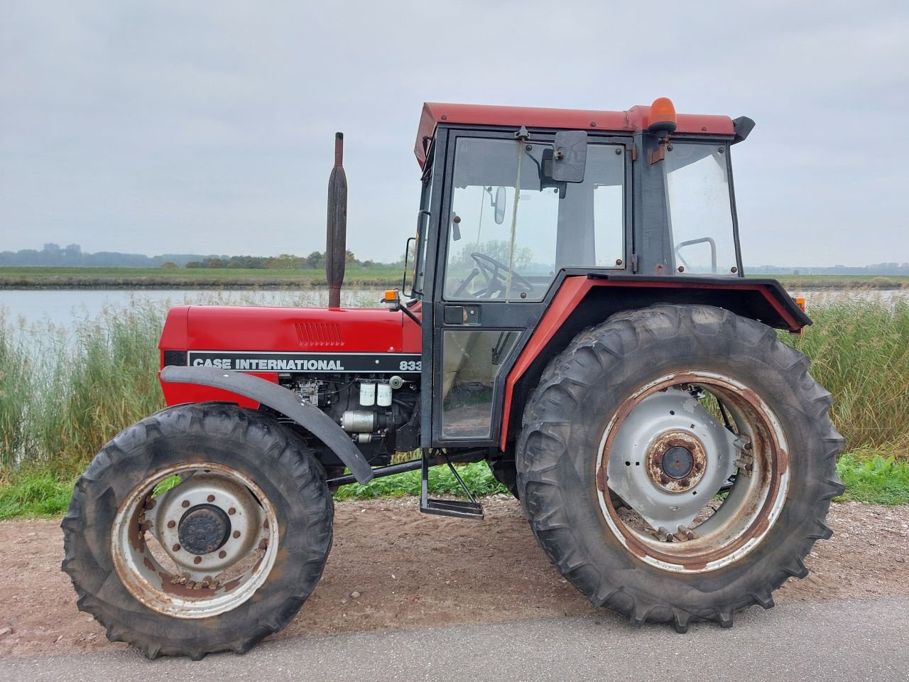 Traktor typu Case IH 833 A, Gebrauchtmaschine v Ouderkerk aan den IJssel (Obrázek 3)