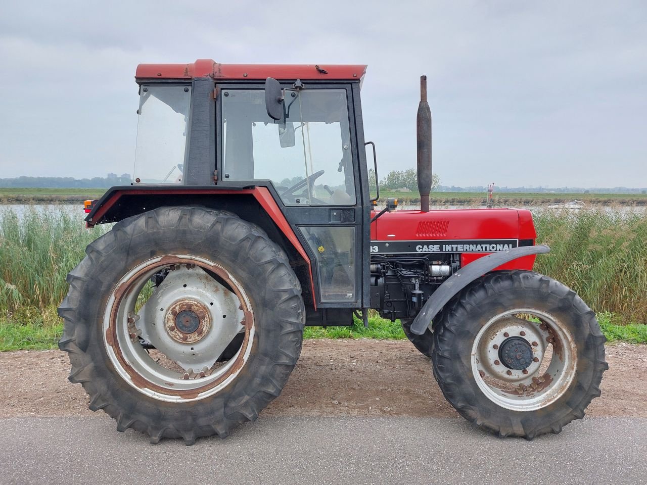 Traktor typu Case IH 833 A, Gebrauchtmaschine v Ouderkerk aan den IJssel (Obrázek 4)