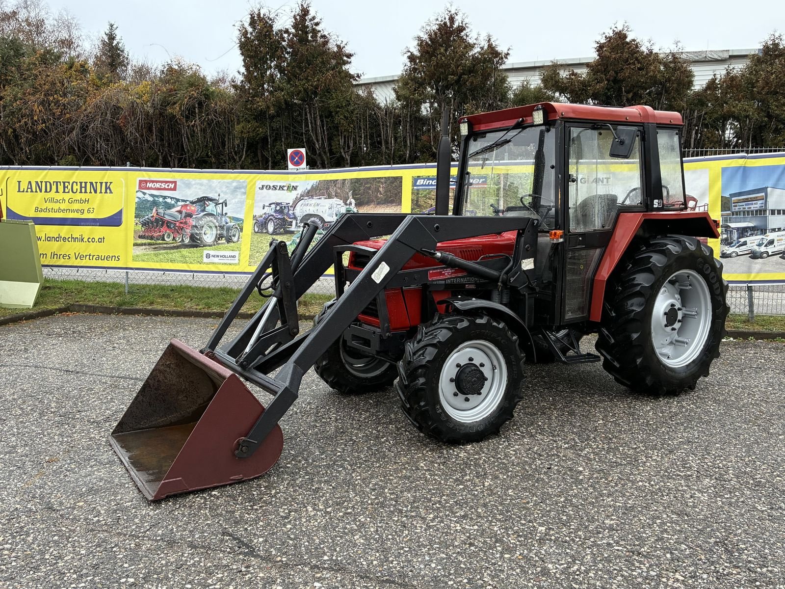 Traktor типа Case IH 833 A, Gebrauchtmaschine в Villach (Фотография 1)
