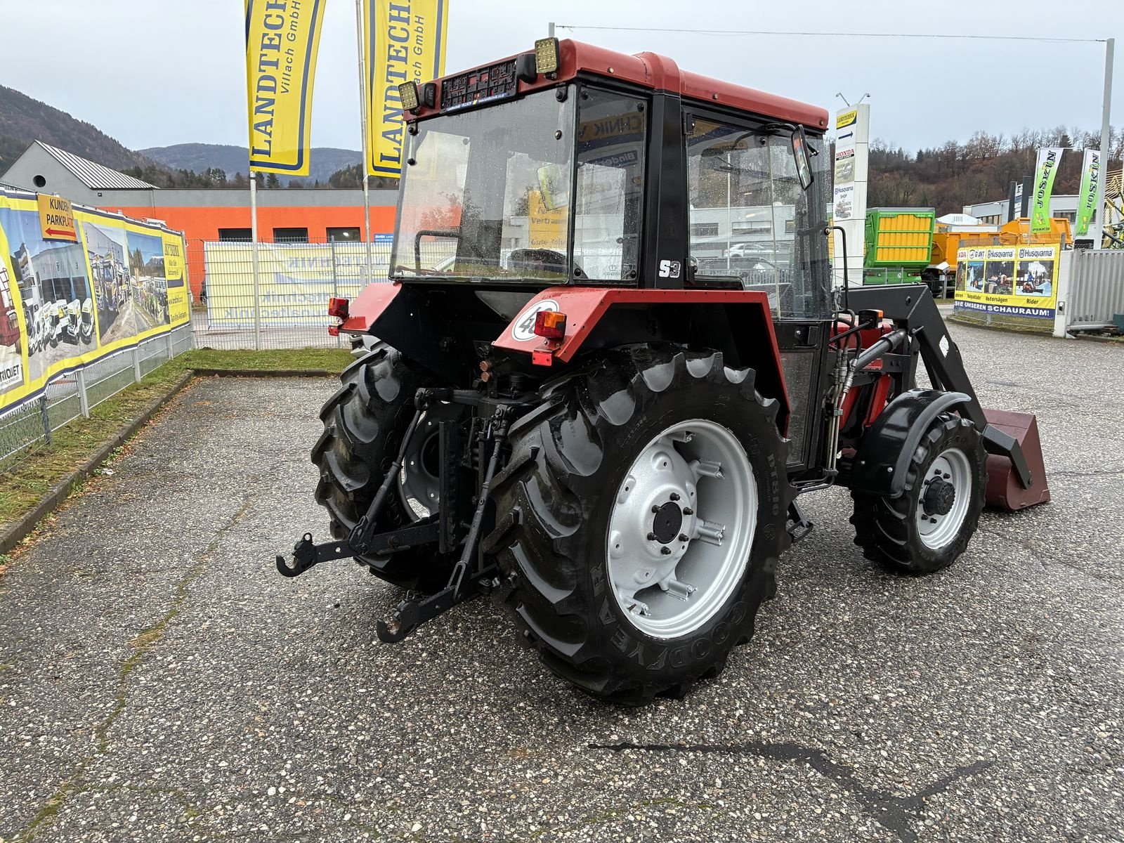 Traktor типа Case IH 833 A, Gebrauchtmaschine в Villach (Фотография 3)