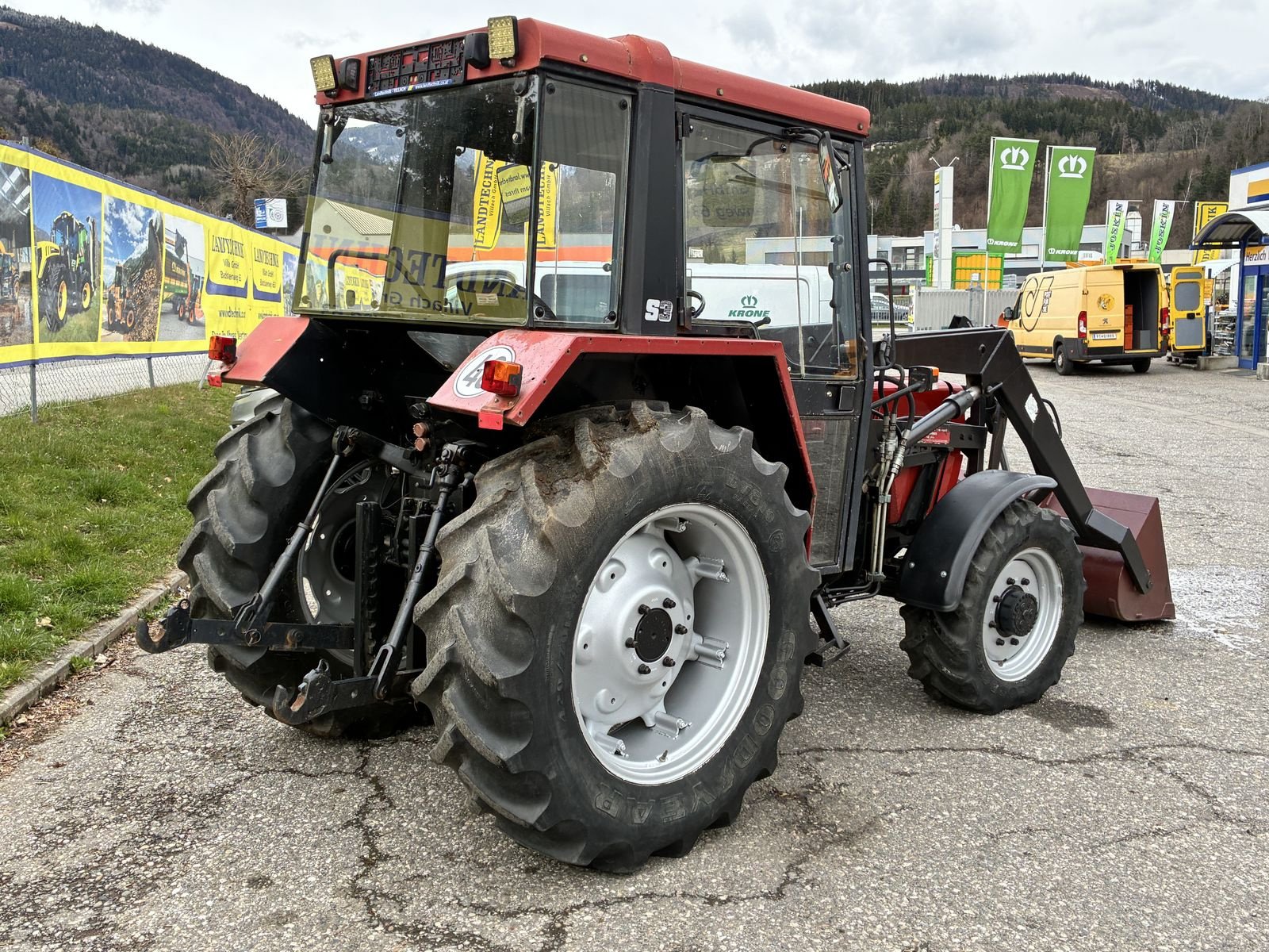 Traktor Türe ait Case IH 833 A, Gebrauchtmaschine içinde Villach (resim 3)