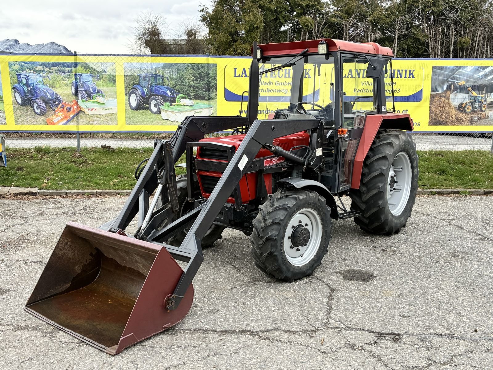 Traktor Türe ait Case IH 833 A, Gebrauchtmaschine içinde Villach (resim 1)