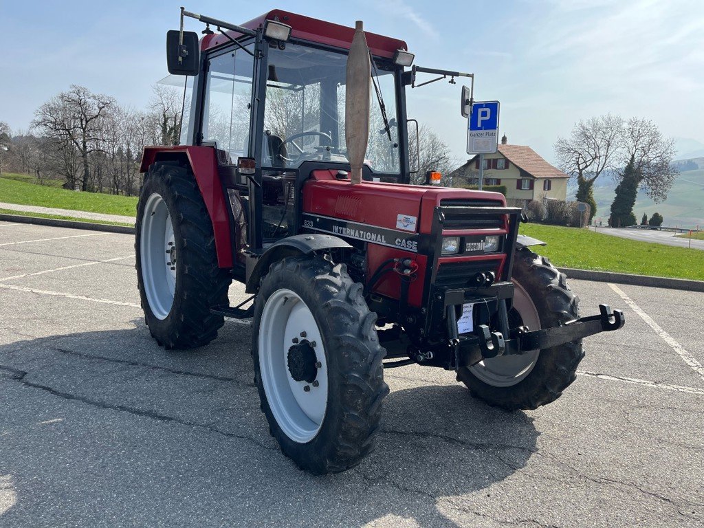 Traktor типа Case IH 833, Gebrauchtmaschine в Helgisried (Фотография 2)
